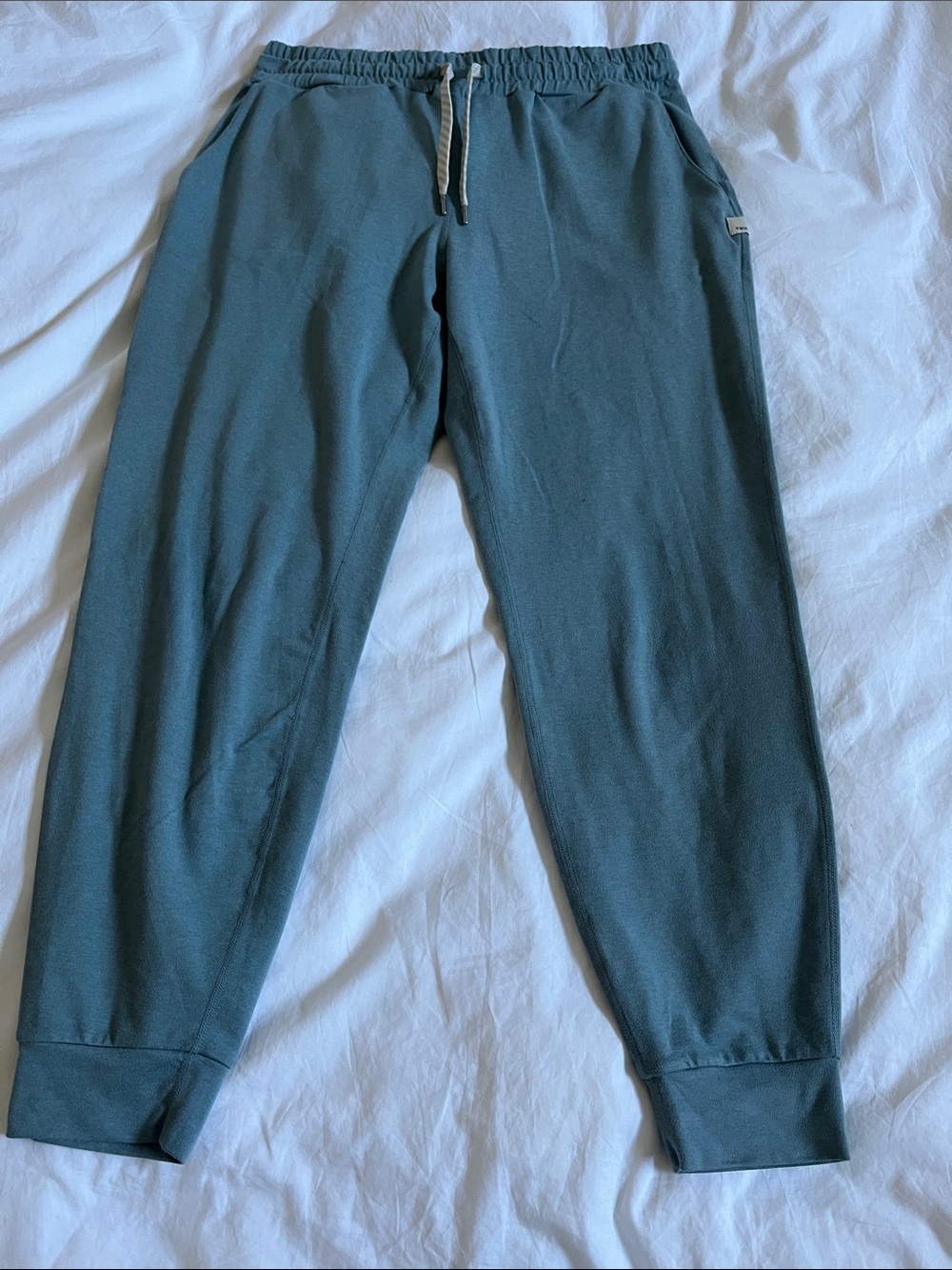 Vuori Blue Track Joggers women’s size small light blue drawstring stretchy pants